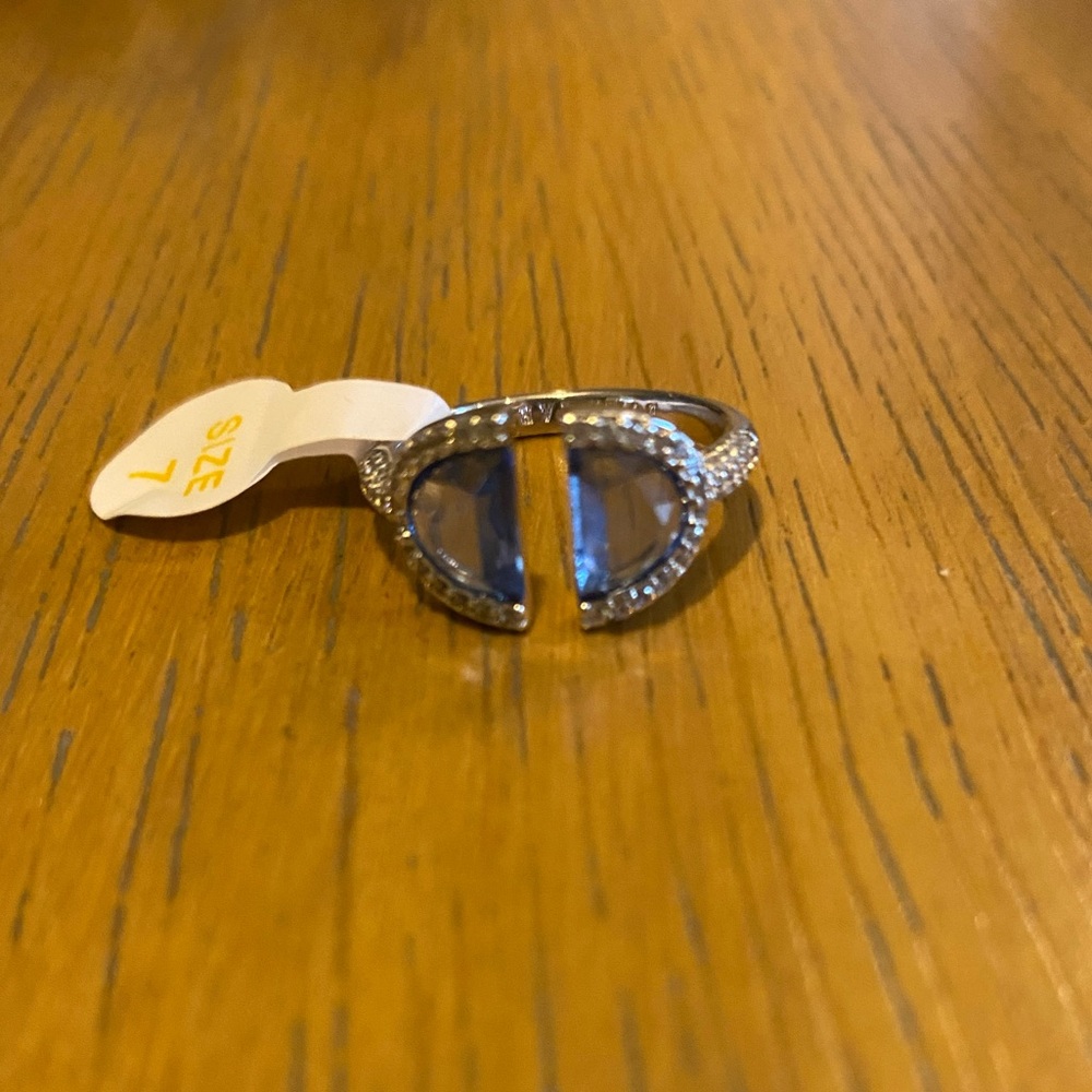 Bomb party Ring: size 7